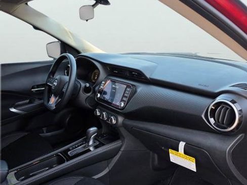 Certified 2024 Nissan Kicks SV image 21