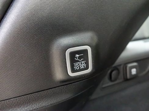 Used 2023 Jeep Grand Cherokee Summit image 29