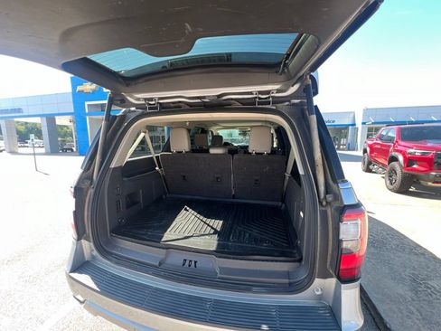 Used 2021 Ford Expedition Max Limited AWD/4WD image 8