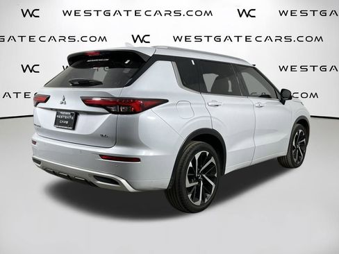 Used 2024 Mitsubishi Outlander SEL image 45