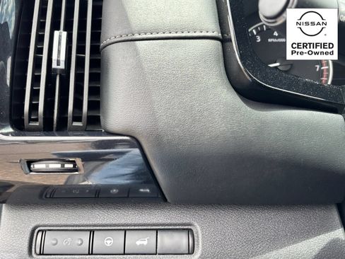 Certified 2025 Nissan Pathfinder SV FWD image 29
