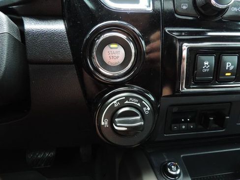 Used 2023 Nissan Titan Platinum Reserve w/ Moonroof Package image 31