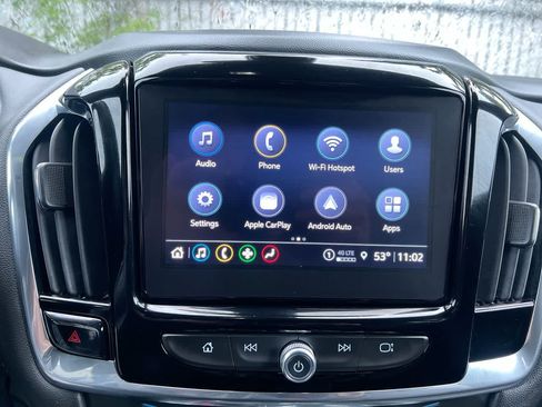 Used 2023 Chevrolet Traverse LT AWD/4WD image 18