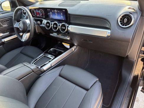 Used 2026 Mercedes-Benz GLB 250 GLB 250 image 11