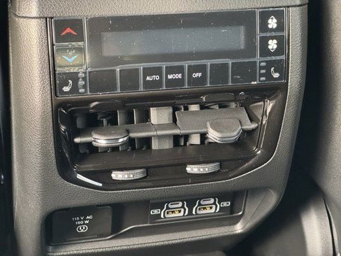 New 2025 Jeep Grand Cherokee L Limited image 32