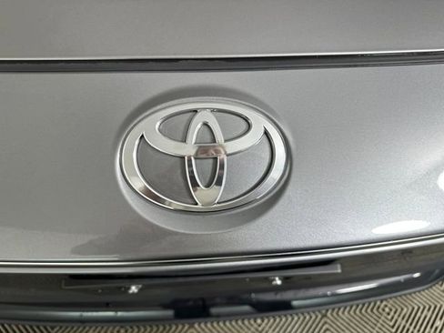 Used 2023 Toyota bZ4X XLE w/ Weather Package image 9