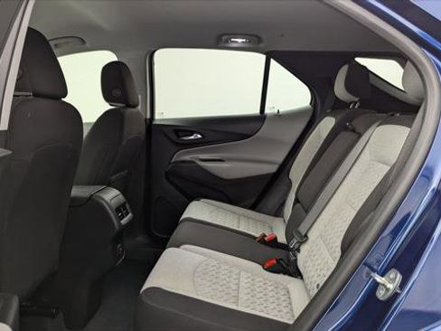 Used 2023 Chevrolet Equinox LS w/ LS Convenience Package image 17