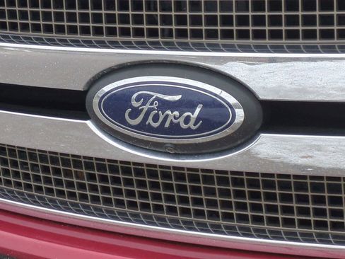 Used 2018 Ford F150 King Ranch w/ Equipment Group 601A Luxury image 12