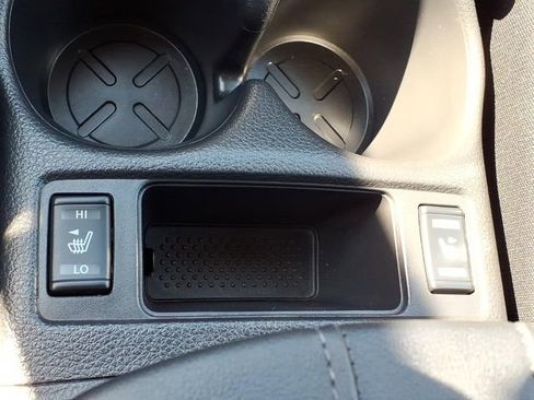 Used 2020 Nissan Rogue SV AWD/4WD image 22