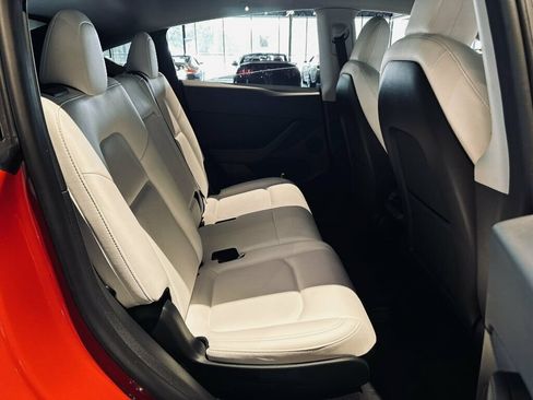 Used 2023 Tesla Model Y AWD image 20