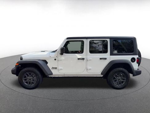 Used 2025 Jeep Wrangler Sport S image 9