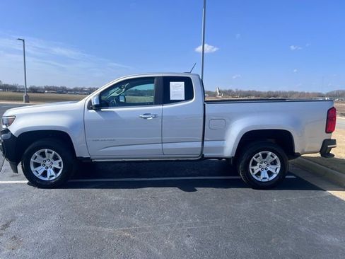 Used 2022 Chevrolet Colorado LT w/ Fleet Safety Package image 2
