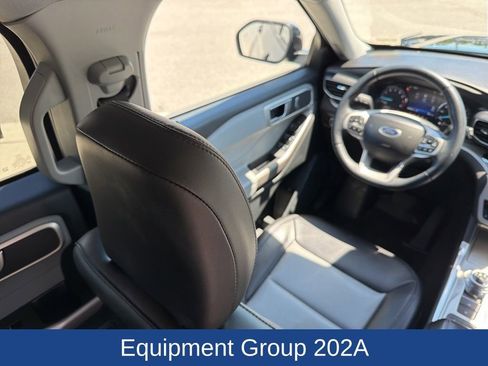 Certified 2023 Ford Explorer XLT w/ Equipment Group 202A RWD image 17
