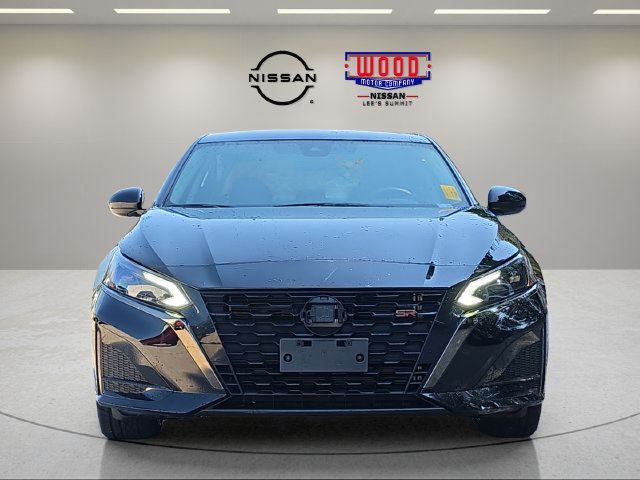 Used 2023 Nissan Altima 2.5 SR FWD image 6