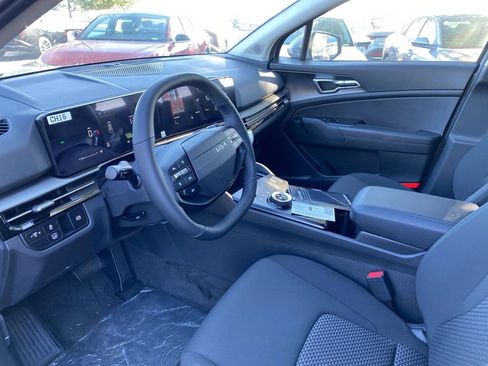 New 2026 Kia Sportage LX image 10