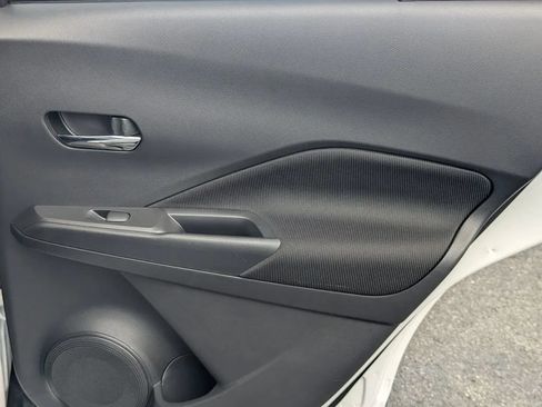 Certified 2024 Nissan Kicks SV FWD image 15