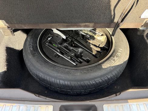 Used 2019 Mercedes-Benz GLS 450 4MATIC w/ Premium 1 Package image 36