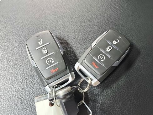 Used 2025 RAM 1500 Big Horn image 34