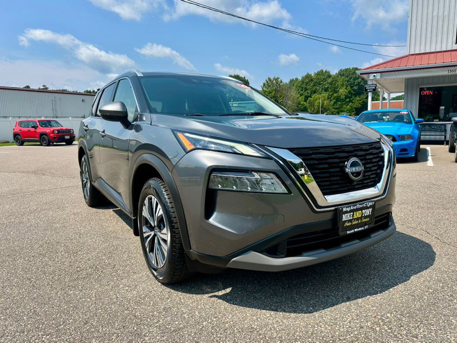 Used 2022 Nissan Rogue SV AWD/4WD image 3