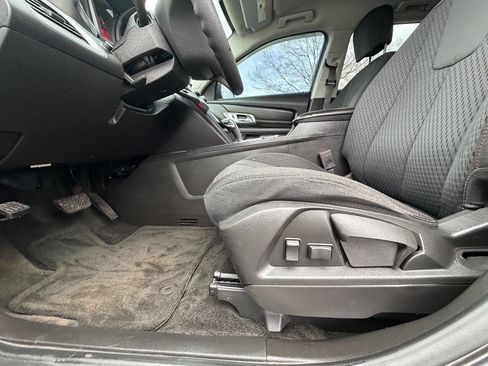 Used 2014 GMC Terrain SLE image 27