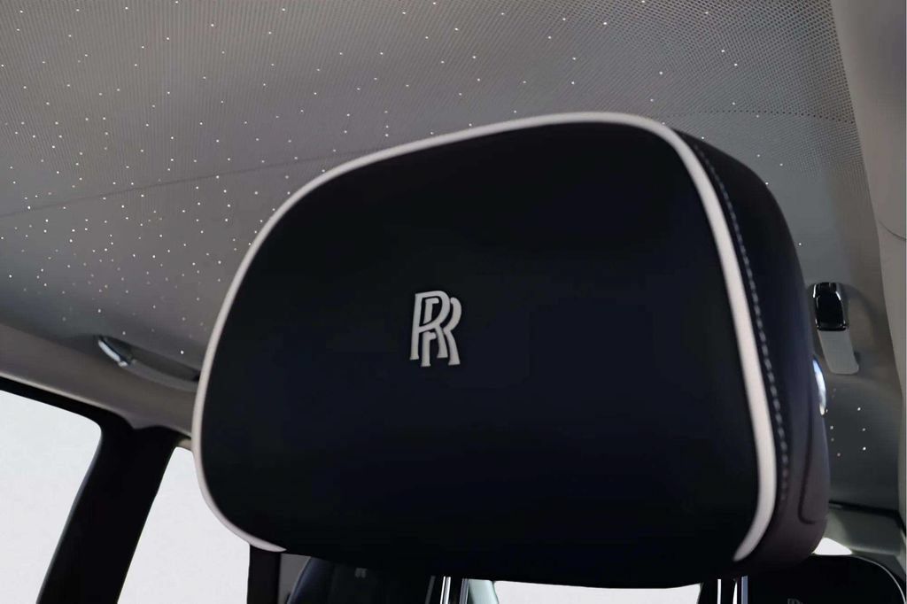 Certified 2026 Rolls-Royce Cullinan w/ Cullinan Package AWD/4WD image 12