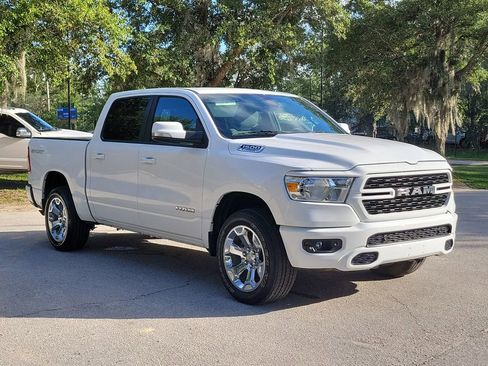 Used 2022 RAM 1500 Big Horn AWD/4WD image 3