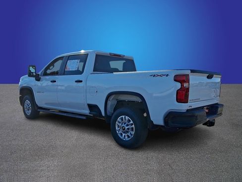 Used 2024 Chevrolet Silverado 2500 Custom w/ Custom Value Package image 4
