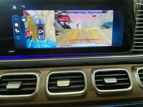 New 2026 Mercedes-Benz GLS 450 4MATIC image 14