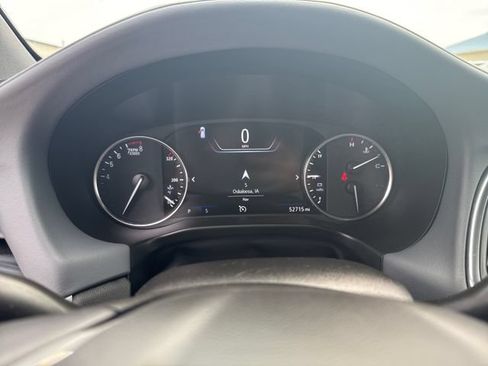 Used 2024 Buick Enclave Premium AWD/4WD image 16
