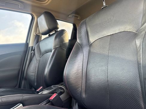 Used 2011 Nissan Juke SL FWD image 36