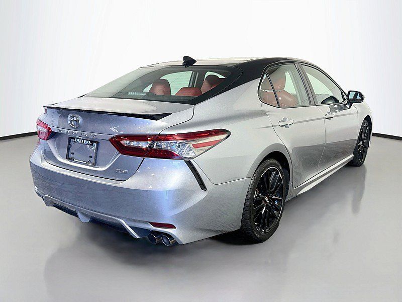 Used 2019 Toyota Camry XSE FWD image 7