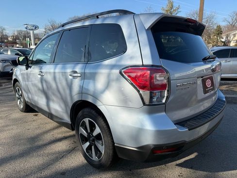 Used 2017 Subaru Forester 2.5i Limited AWD/4WD image 7