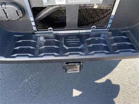 Certified 2021 Toyota Tacoma TRD Off-Road image 29