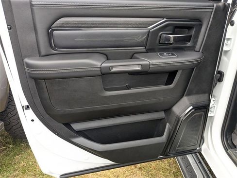 Used 2024 RAM 3500 Limited image 27