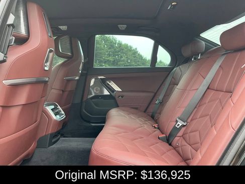 Used 2025 BMW 760i xDrive w/ Executive Package AWD/4WD image 24