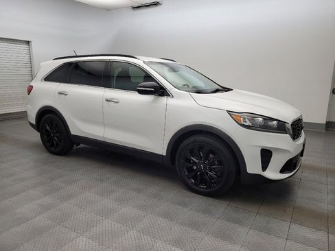 Used 2020 Kia Sorento S FWD image 11