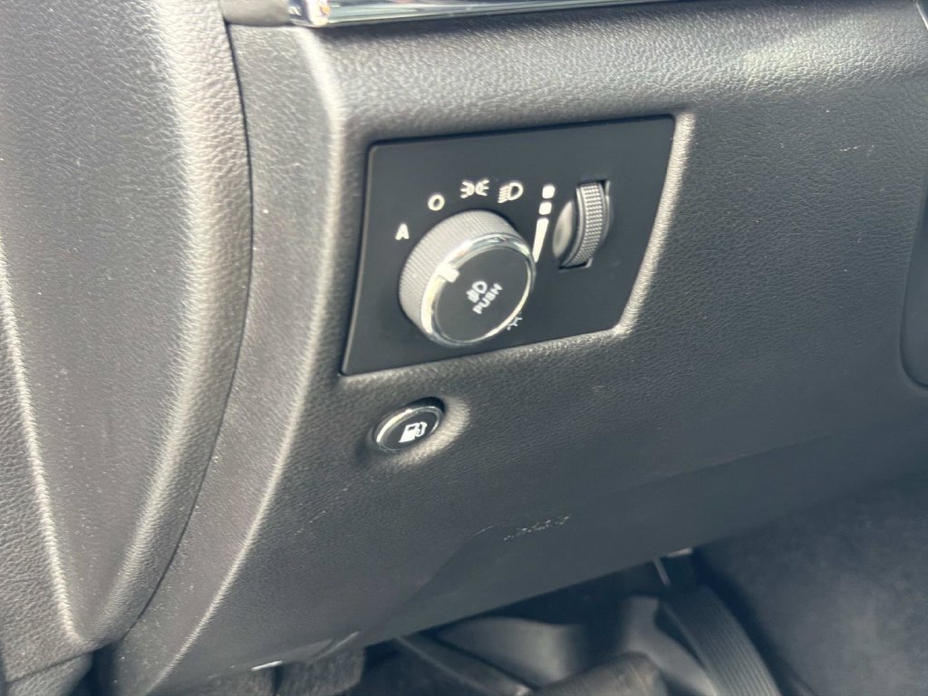 Used 2020 Jeep Grand Cherokee Summit AWD/4WD image 26