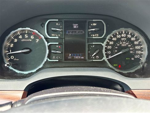 Used 2019 Toyota Tundra Limited w/ Limited Premium Package AWD/4WD image 12