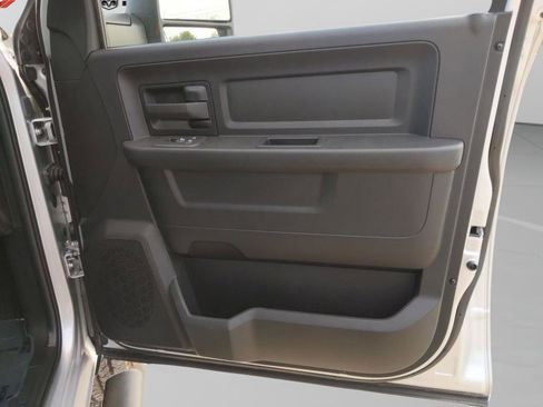 New 2026 RAM 2500 Tradesman AWD/4WD image 32