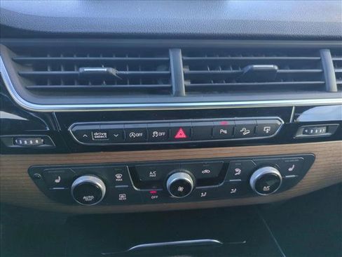 Used 2017 Audi Q7 2.0T Premium Plus w/ Premium Plus Package image 13
