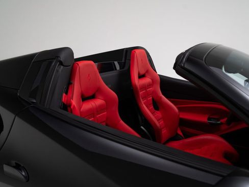 Used 2023 Ferrari F8 Tributo image 42