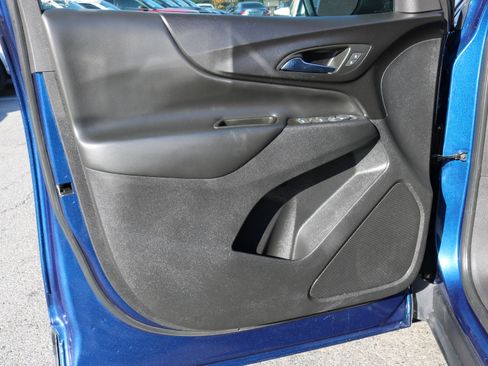 Used 2022 Chevrolet Equinox LT image 11