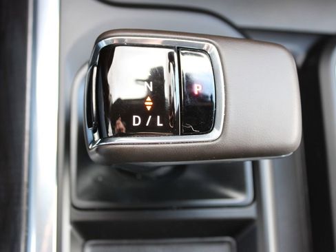 Used 2024 Chevrolet Silverado 1500 LTZ image 31