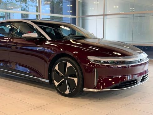 Used 2025 Lucid Air Grand Touring AWD/4WD image 5