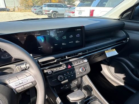 New 2026 Hyundai Tucson SE image 18