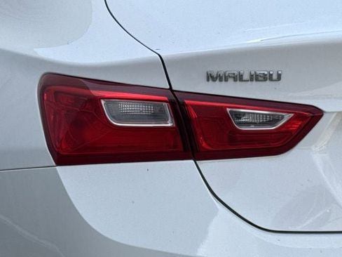 Used 2020 Chevrolet Malibu LS w/ Driver Confidence Package II FWD image 6
