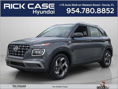 Used 2023 Hyundai Venue Limited w/ Cargo Package