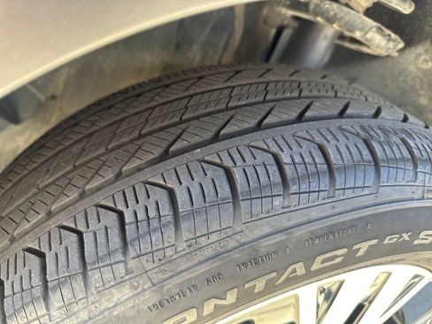 Used 2025 Mercedes-Benz GLB 250 4MATIC image 26