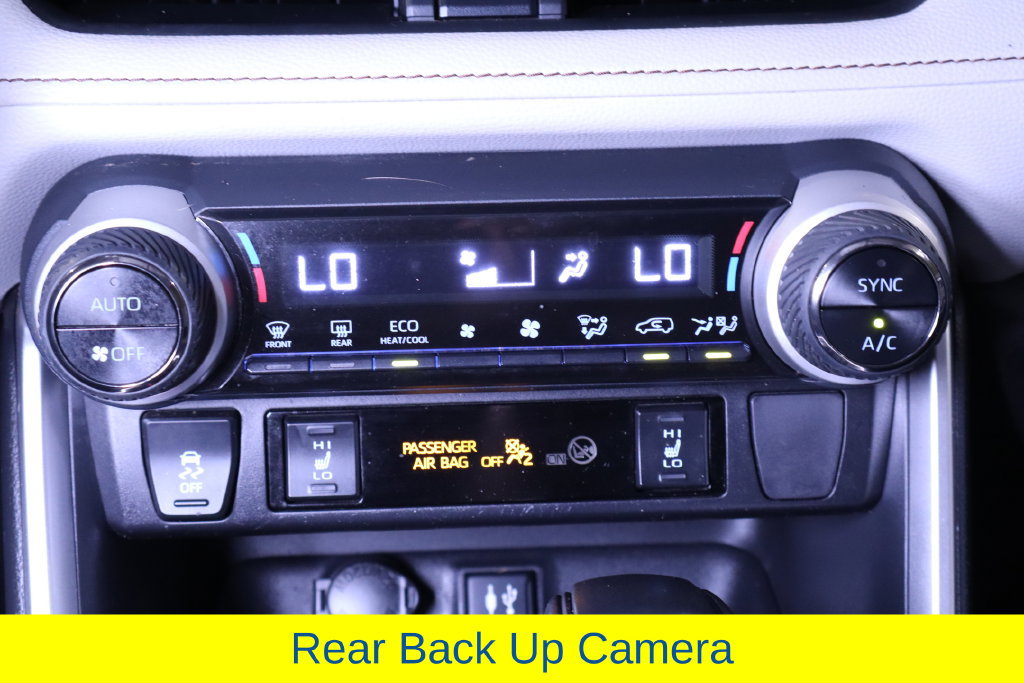 Used 2019 Toyota RAV4 XLE w/ Convenience Package FWD image 24