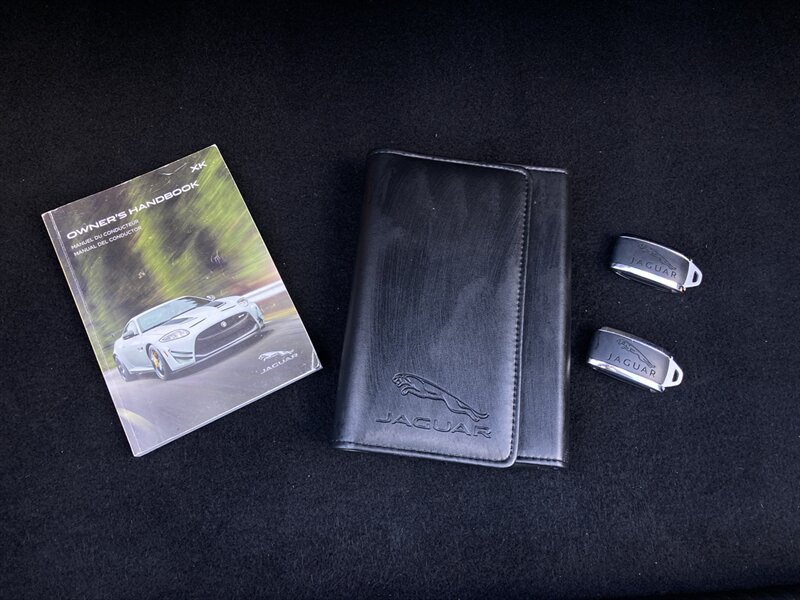 Used 2015 Jaguar XK Convertible RWD image 32
